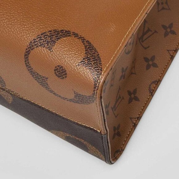 Louis Vuitton Monogram Reverse Canvas Onthego MM Bag - Picture 4 of 10